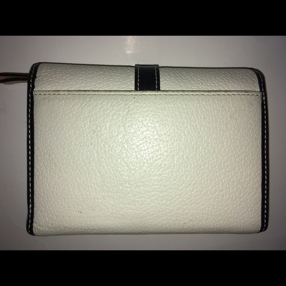 COACH Wallet White With Black Strip Leather - Picture 2 of 8